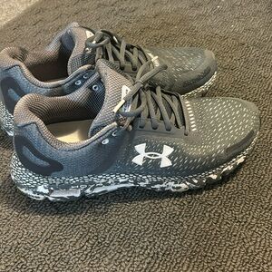Men’s under armour shoes